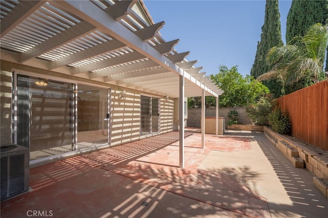 11500 Winery Dr, Fontana, CA 92337 - fenced backyard featuring a patio and a pergola