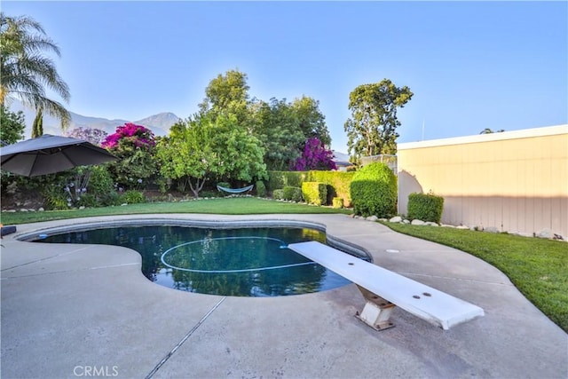 6073 Cameo St, Rancho Cucamonga, CA 91701 - view of pool featuring a diving board and a mountain view