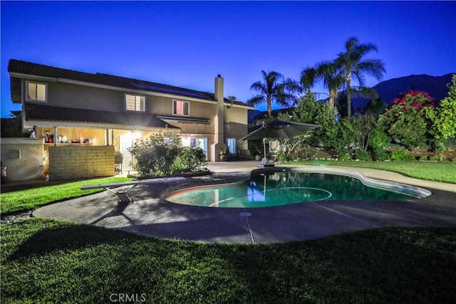 6073 Cameo St, Rancho Cucamonga, CA 91701 - outdoor pool featuring a patio and a yard