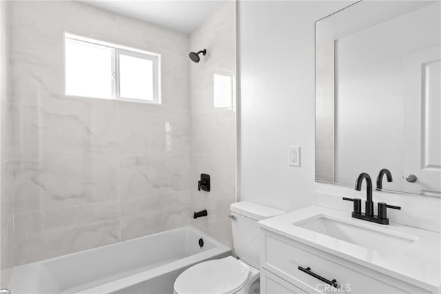 715 N 3rd St, Lompoc, CA 93436 - full bath with vanity and washtub / shower combination
