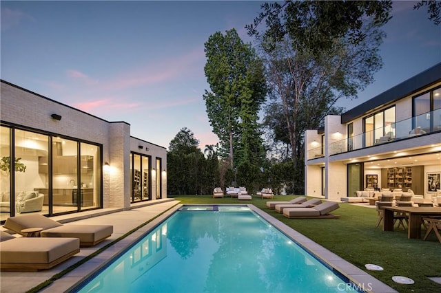 17055 Rancho St, Encino, CA 91316 - photo 10