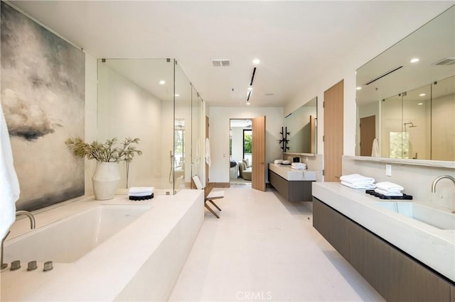17055 Rancho St, Encino, CA 91316 - photo 37