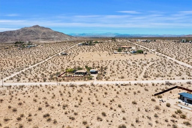 62171 Campanula St, Joshua Tree, CA 92252 - overview of rural landscape with a desert landscape and a mountain backdrop