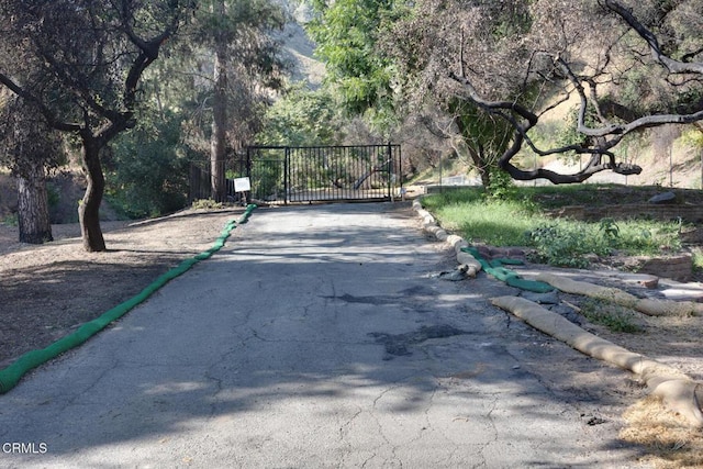 4011 Alzada Rd, Altadena, CA 91001