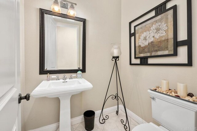 13388 Greenstone Ct, Scripps Miramar, CA 92131 - bathroom with baseboards and toilet