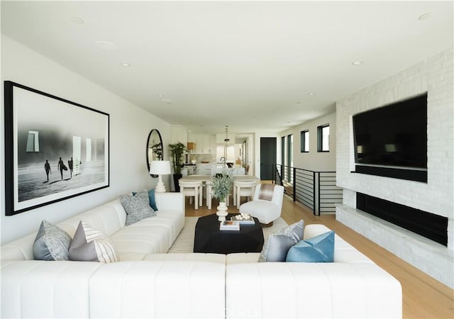 1313 Ocean Ave, Seal Beach, CA 90740 - living area featuring light wood-style flooring and recessed lighting