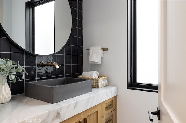 1315 Ocean Ave, Seal Beach, CA 90740 - bathroom with tasteful backsplash and vanity