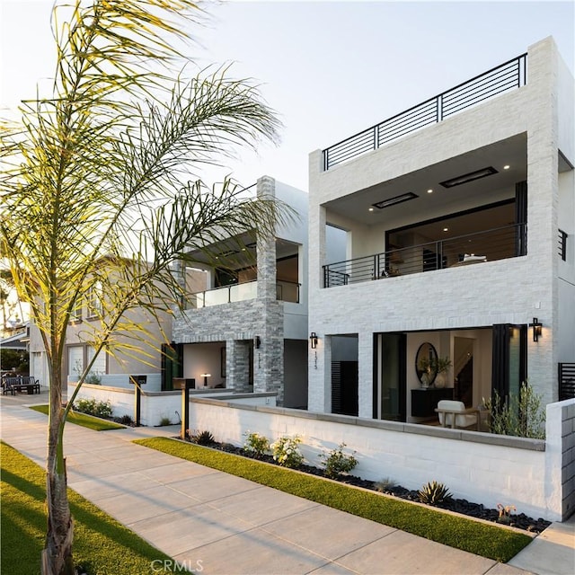 1315 Ocean Ave, Seal Beach, CA 90740 - view of property