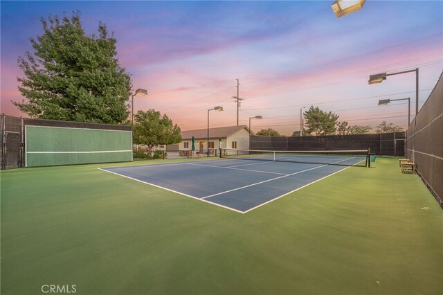 2534 Desert Rose Dr, Lancaster, CA 93536 - view of tennis court featuring community basketball court
