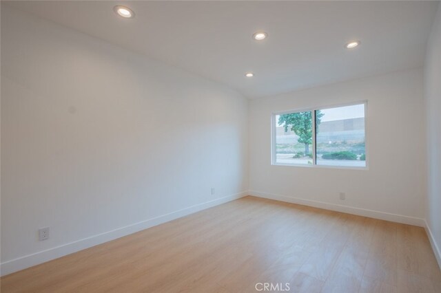 7734 N Glenoaks Blvd, Burbank, CA 91504 - photo 17