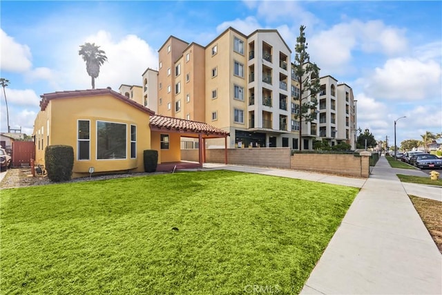 8727 S Harvard Blvd, Los Angeles, CA 90047 - view of apartment building / complex