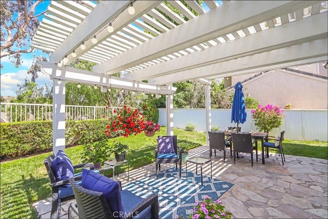 3 Blue Heron Ln, Aliso Viejo, CA 92656 - fenced backyard featuring outdoor dining area, a pergola, and a patio area
