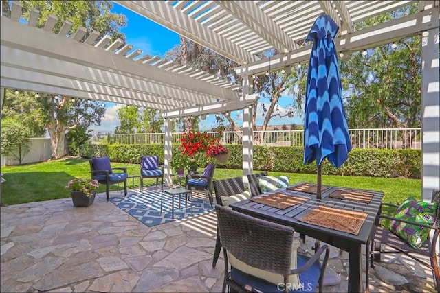 3 Blue Heron Ln, Aliso Viejo, CA 92656 - fenced backyard with a pergola, a patio area, and outdoor dining area