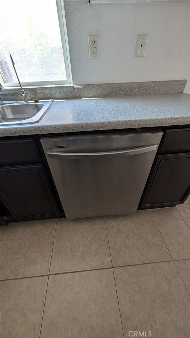 1679 Stoneside Dr, Hemet, CA 92545 - kitchen view of dishwasher and light countertops