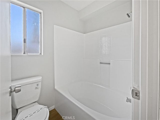 29923 Corte Cruzada, Menifee, CA 92584 - full bathroom featuring toilet and washtub / shower combination