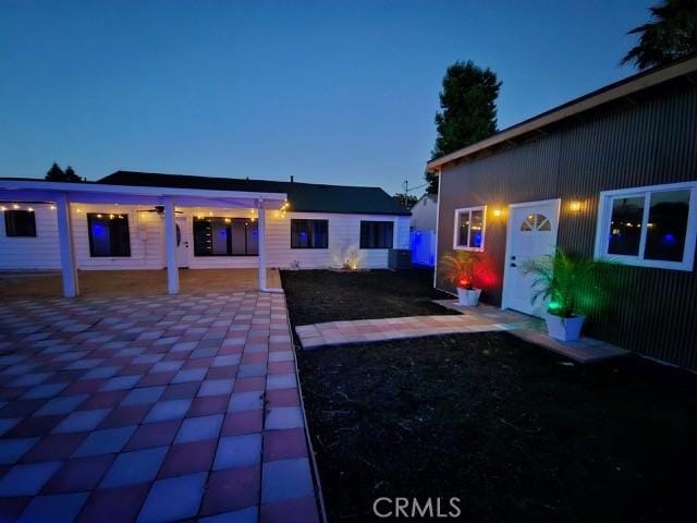 7927 Chastain Pl, Reseda, CA 91335 - exterior space