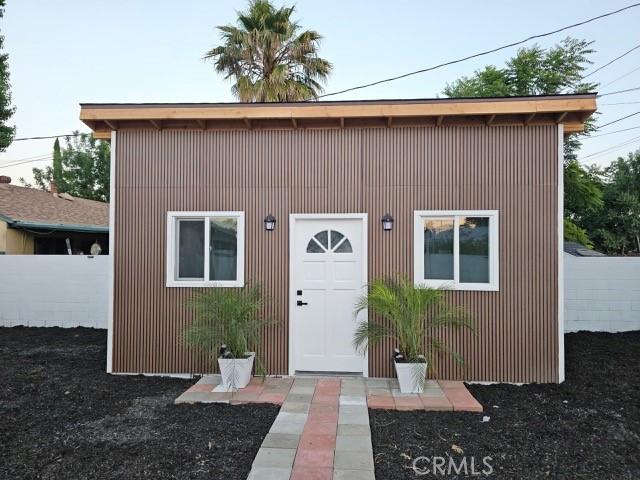 7927 Chastain Pl, Reseda, CA 91335 - view of outdoor structure