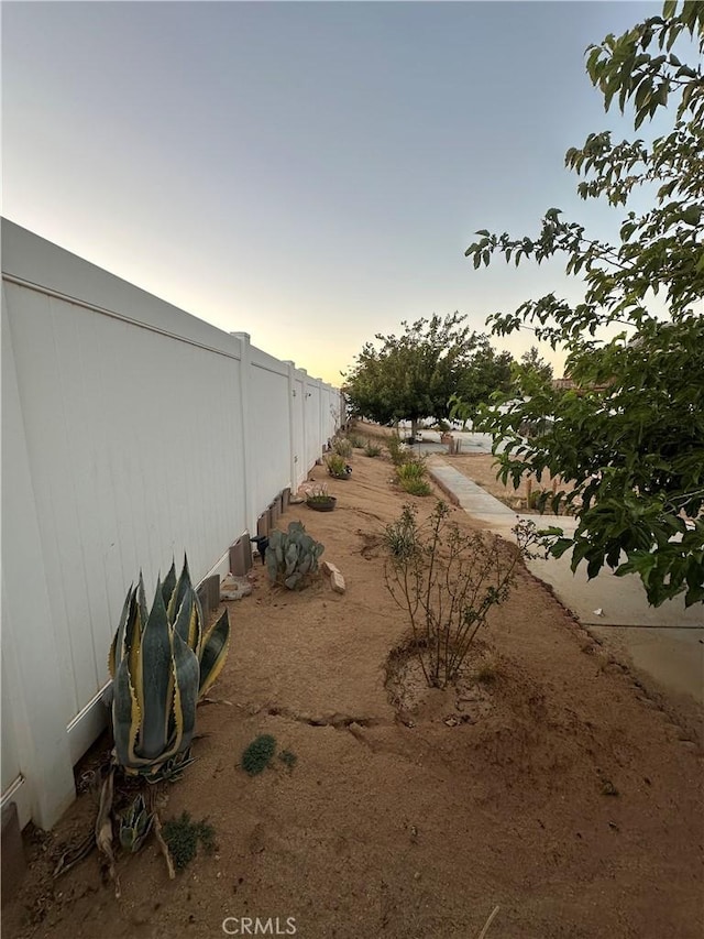 15654 Enfield Dr, Victorville, CA 92394 - view of yard