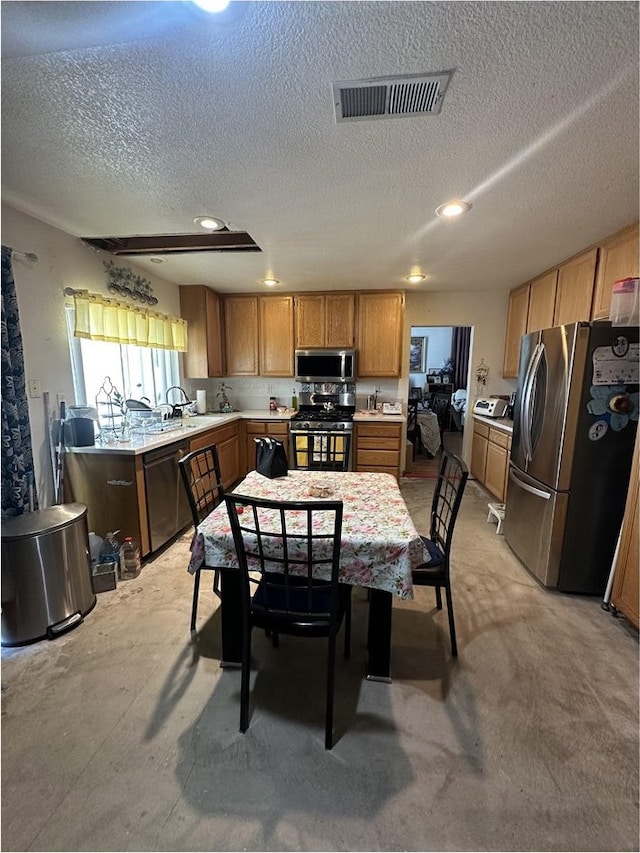 15654 Enfield Dr, Victorville, CA 92394 - photo 14