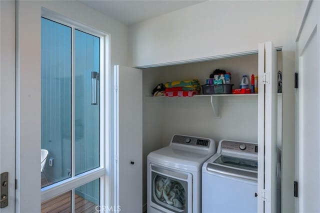 6191/2 Marguerite, Corona Del Mar, CA 92625 - laundry area featuring separate washer and dryer