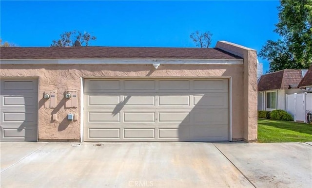 856 Ardmore Cir, Redlands, CA 92374 - view of garage