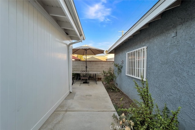 16908 Los Alimos St, Granada Hills, CA 91344 - view of patio / terrace