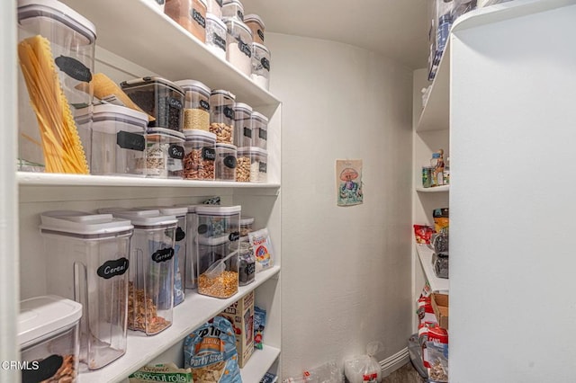 4665 Northridge Dr, Palmdale, CA 93551 - view of pantry
