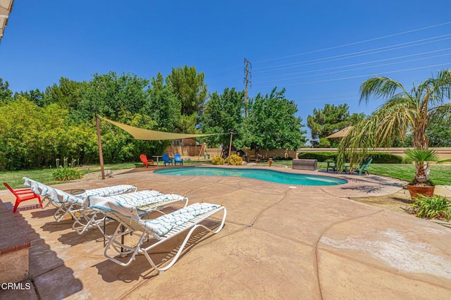 4665 Northridge Dr, Palmdale, CA 93551 - view of swimming pool featuring a patio