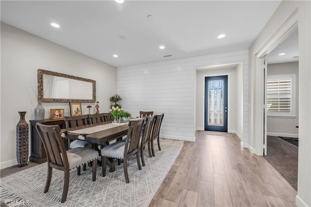 33303 Barmetta Ln, Temecula, CA 92592 - dining area featuring recessed lighting and light wood finished floors