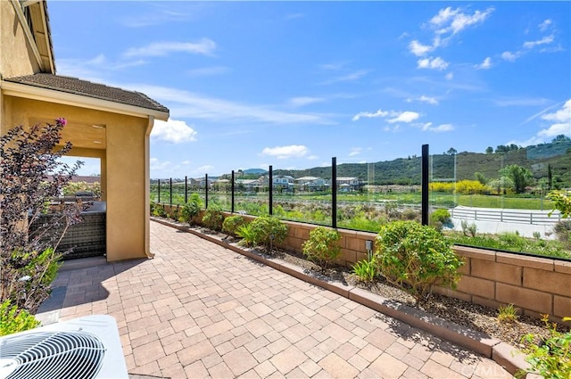 33303 Barmetta Ln, Temecula, CA 92592 - view of patio with a mountain view