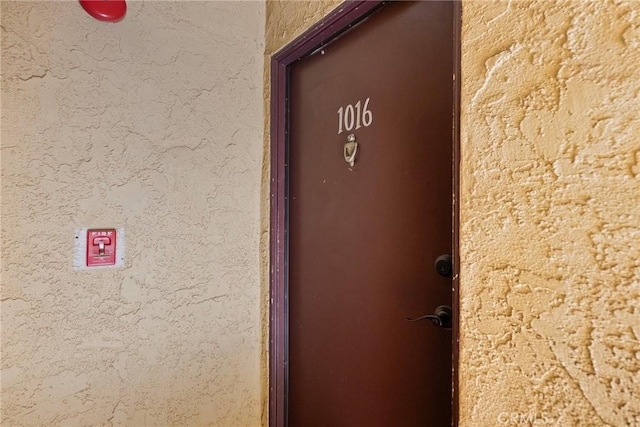 18752 Mandan St Unit 1016, Canyon Country, CA 91351 - property entrance with stucco siding