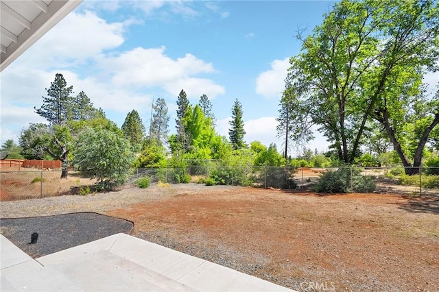 1906 Crandall Way, Paradise, CA 95969 - fenced backyard with a patio