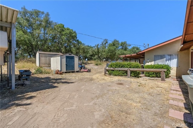 1529 Pomeroy Rd, Arroyo Grande, CA 93420 - view of yard with a storage unit