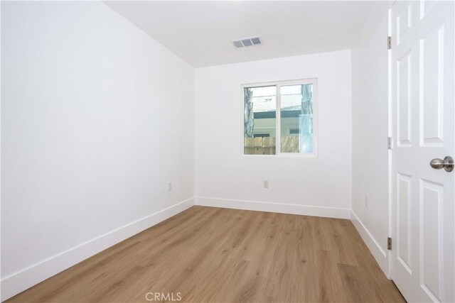 205 S Myrtle St, Bakersfield, CA 93304 - photo 16