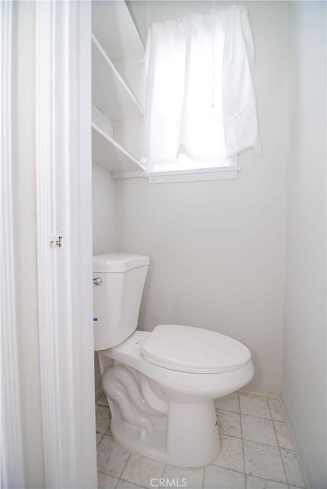 251 W 112th St, Los Angeles, CA 90061 - bathroom with toilet
