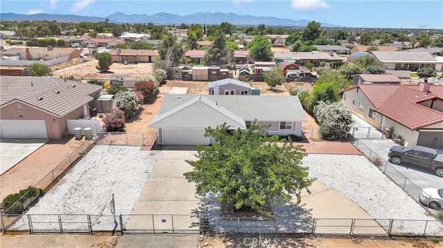 7720 Windsor Ave, Hesperia, CA 92345 - aerial view of residential area featuring mountains