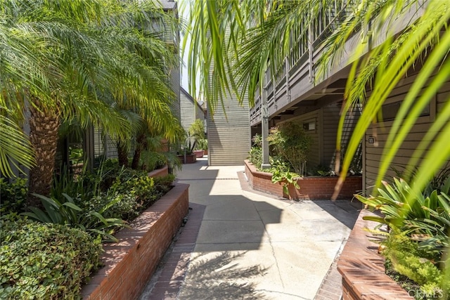 1313 Valley View Rd Unit 202, Glendale, CA 91202 - view of home's exterior featuring a patio area