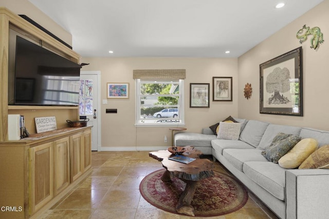 401 S Brent St, Ventura, CA 93003 - living area featuring recessed lighting