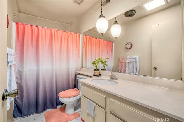 13903 Sherman Way Unit 8, Van Nuys, CA 91405 - bathroom with vanity and curtained shower