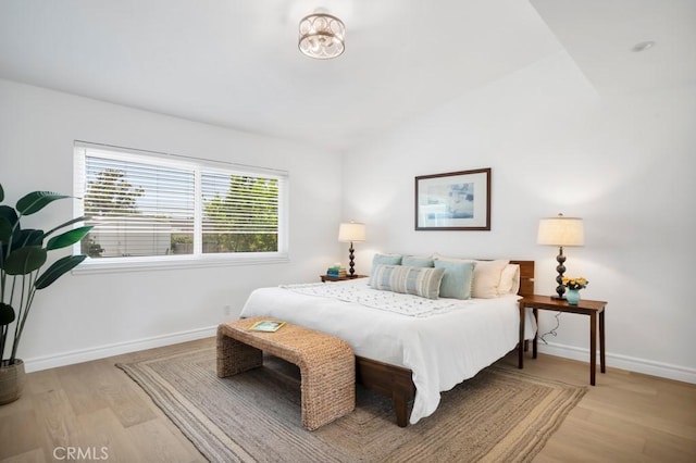 1440 Riviera Dr, Pasadena, CA 91107 - bedroom with light wood finished floors and baseboards