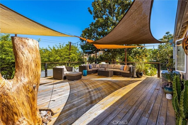 2023 Republic Ave, Costa Mesa, CA 92627 - deck with outdoor lounge area