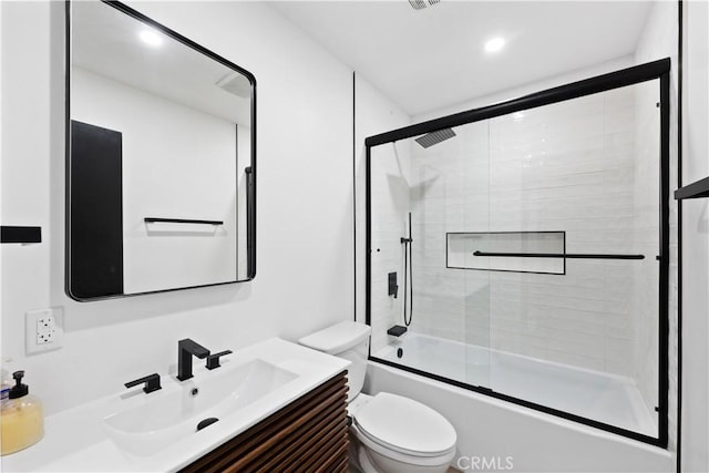 990 Nesthorn Dr, Crestline, CA 92325 - full bath with vanity and enclosed tub / shower combo