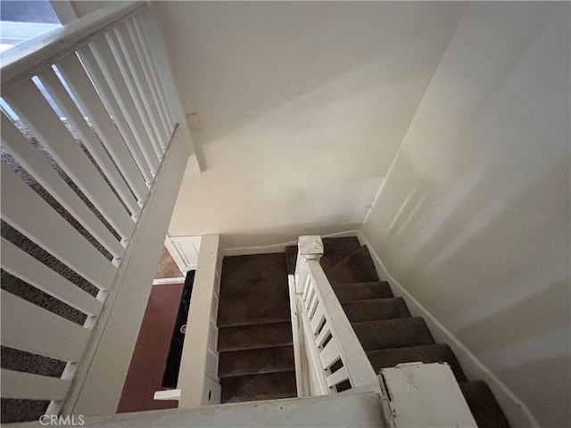1646 Cimarron St, Los Angeles, CA 90019 - view of stairs