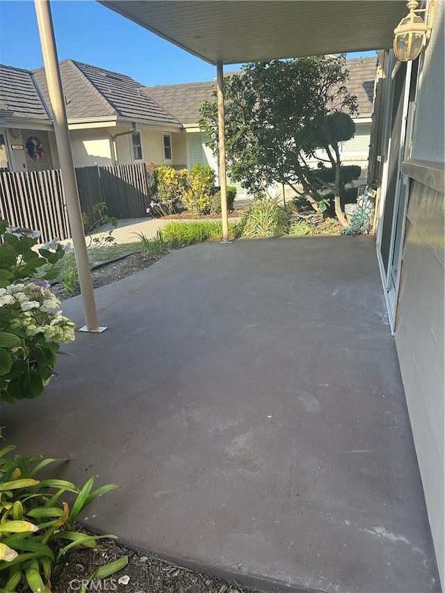 22943 Maple Ave Unit A, Torrance, CA 90505 - view of patio / terrace