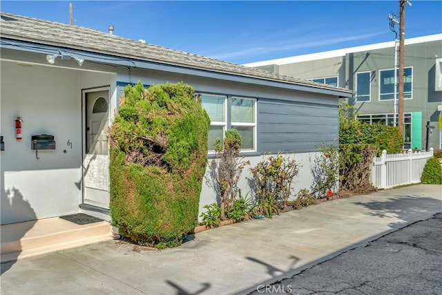 12961 Panama St, Los Angeles, CA 90066 - entrance to property with stucco siding