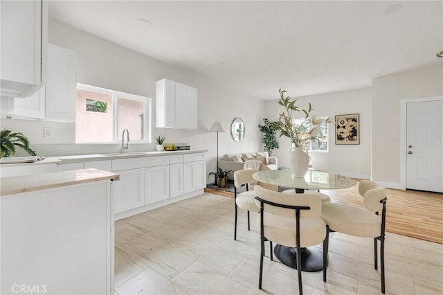 123 W 56th St, Los Angeles, CA 90037 - view of dining space