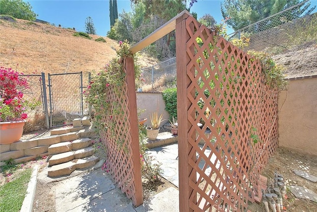 1842 Fern Hollow Dr, Diamond Bar, CA 91765 - view of gate