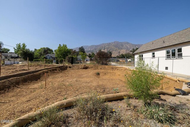 1738 La Paz Rd, Altadena, CA 91001