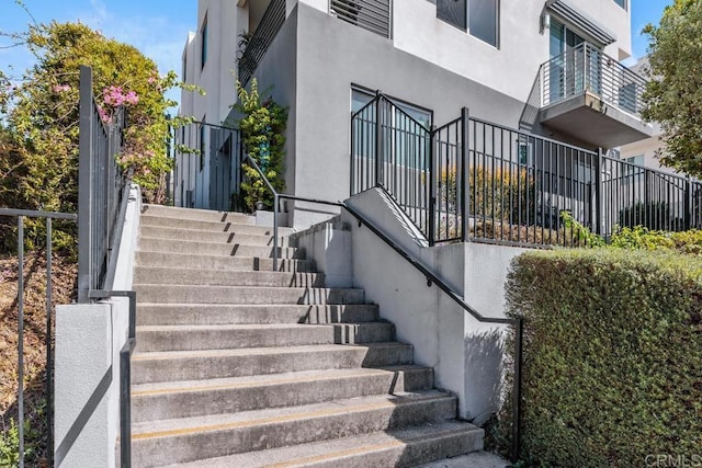 7570 Gibraltar St Unit 101, Carlsbad, CA 92009 - entrance to property with stucco siding