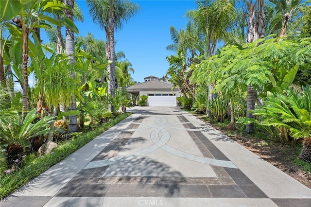 210 N Stage Coach Ln, Fallbrook, CA 92028 - view of front of house featuring a garage